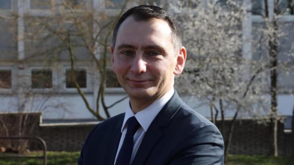 Laurent Jacobelli compagnon actuel : ce que l’on sait vraiment sur sa vie privée en 2026 laurent jacobelli compagnon actuel